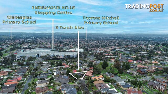 5 Tench Rise Endeavour Hills VIC 3802