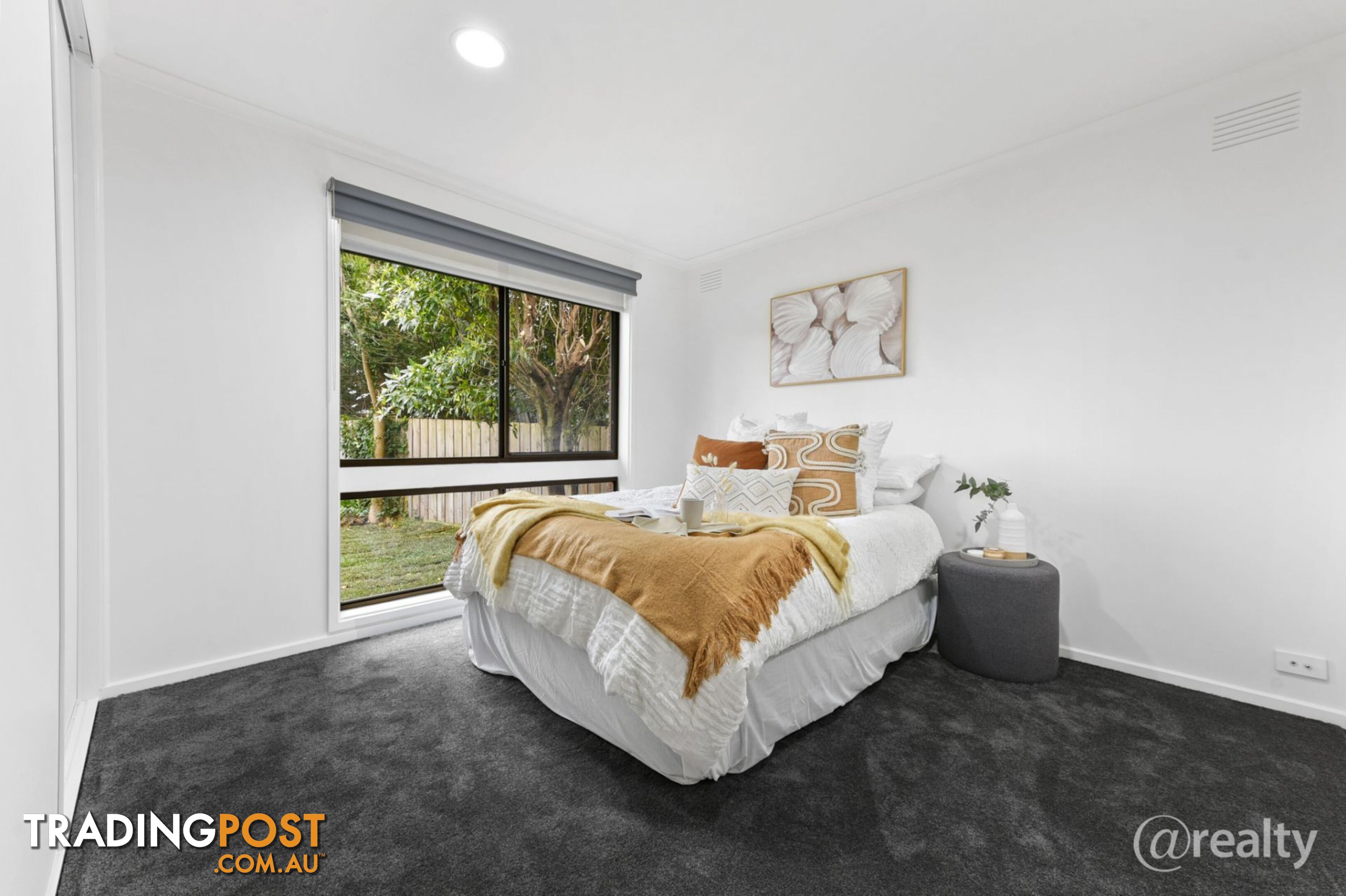 5 Tench Rise Endeavour Hills VIC 3802