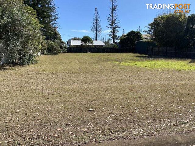 6 Corolla Street Elliott Heads QLD 4670