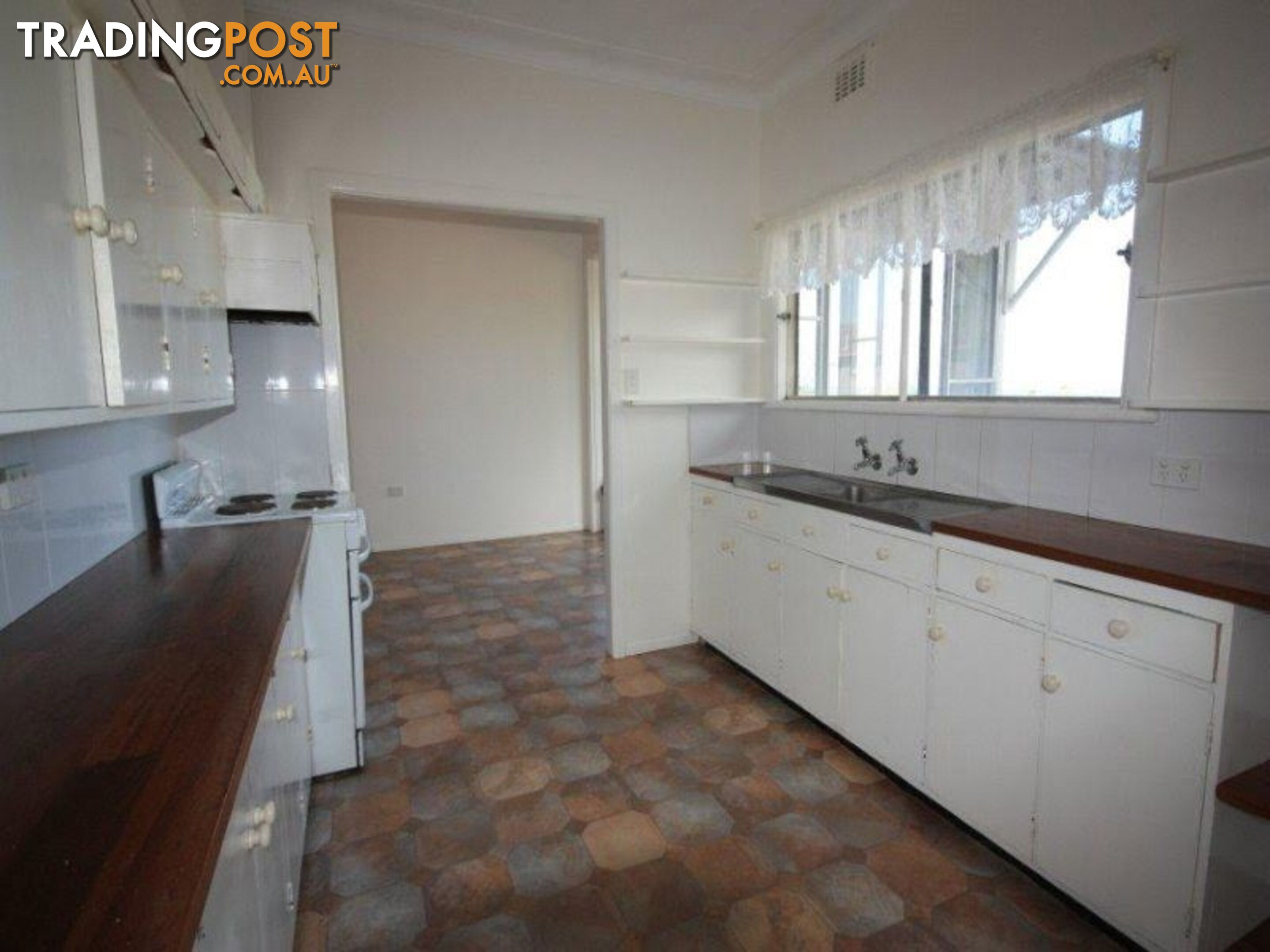 28 Oyster Point Road Banora Point NSW 2486