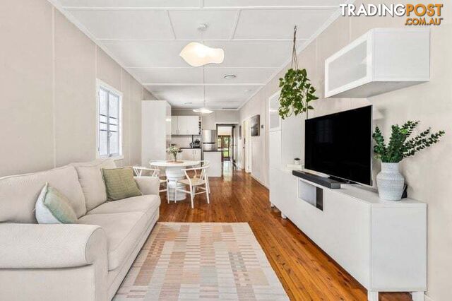 16 Agnew Street Sandgate QLD 4017