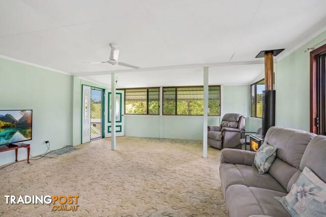 676 Sandy Creek Road Veteran QLD 4570