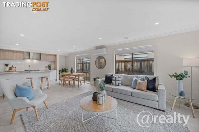 22 Praise St Clyde North VIC 3978