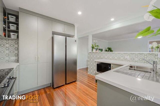 8 Chivalry Street Bray Park QLD 4500