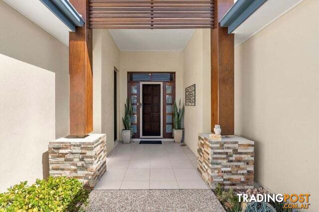 7 Vanillalily Close Banksia Beach QLD 4507 - photo 2 of 31