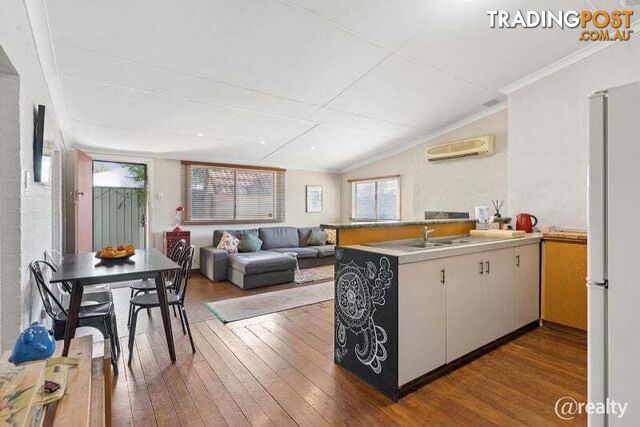 13 Archer Street Woodbridge WA 6056 - photo 2 of 20