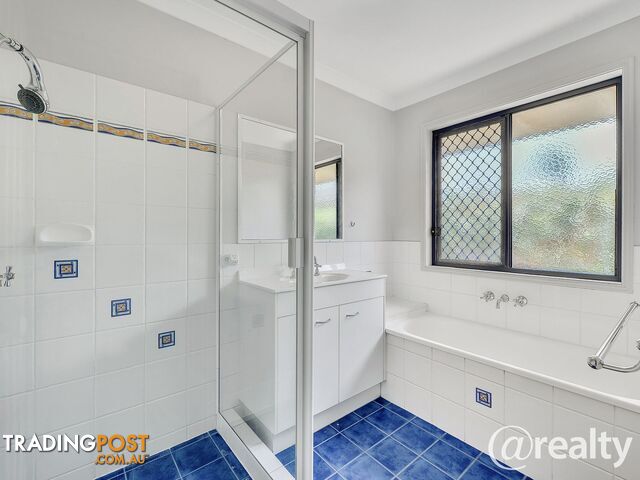 15 Hattah Place Parkinson QLD 4115