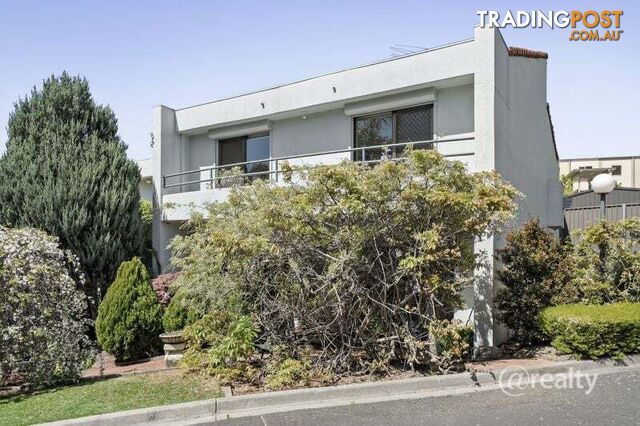 1 7 Fabian Court Maribyrnong VIC 3032