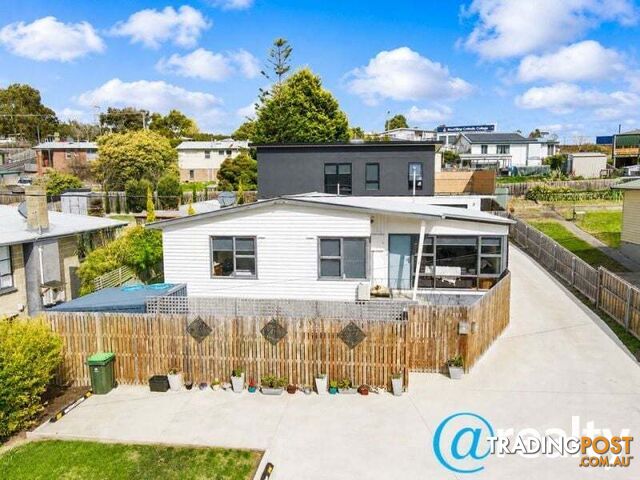 1 391 Cambridge Road Mornington TAS 7018