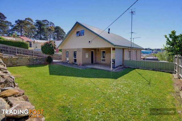 3 JEFFREY STREET LEONGATHA VIC 3953