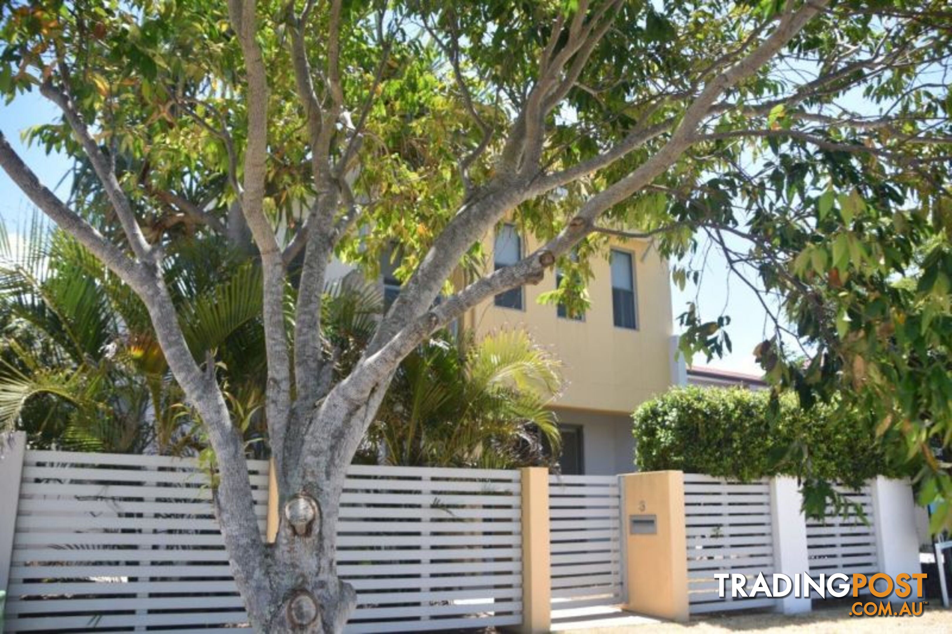 3 Trinity Crescent Hope Island QLD 4212