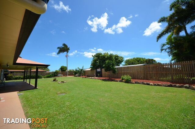 15 Culloden Place Beaconsfield QLD 4740