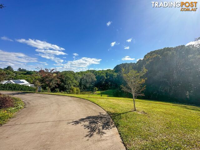 23 Hamptons Place Montville QLD 4560