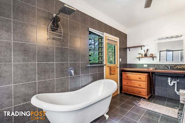 4 78 Cecil Street Nimbin NSW 2480 - photo 4 of 31
