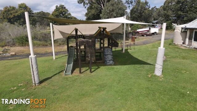 7199 New England Highway Crows Nest QLD 4355