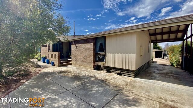30 Bay Road Streaky Bay SA 5680 - photo 1 of 28