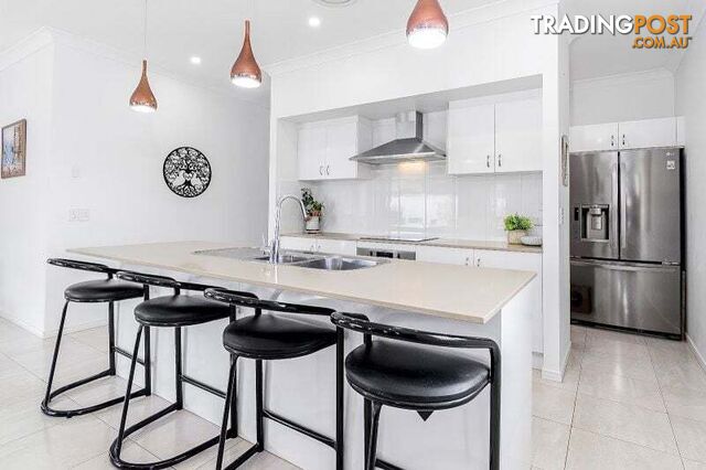 15 SHEARWATER CRESCENT BANKSIA BEACH QLD 4507