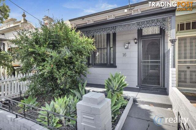16 Laura Street Brunswick VIC 3056
