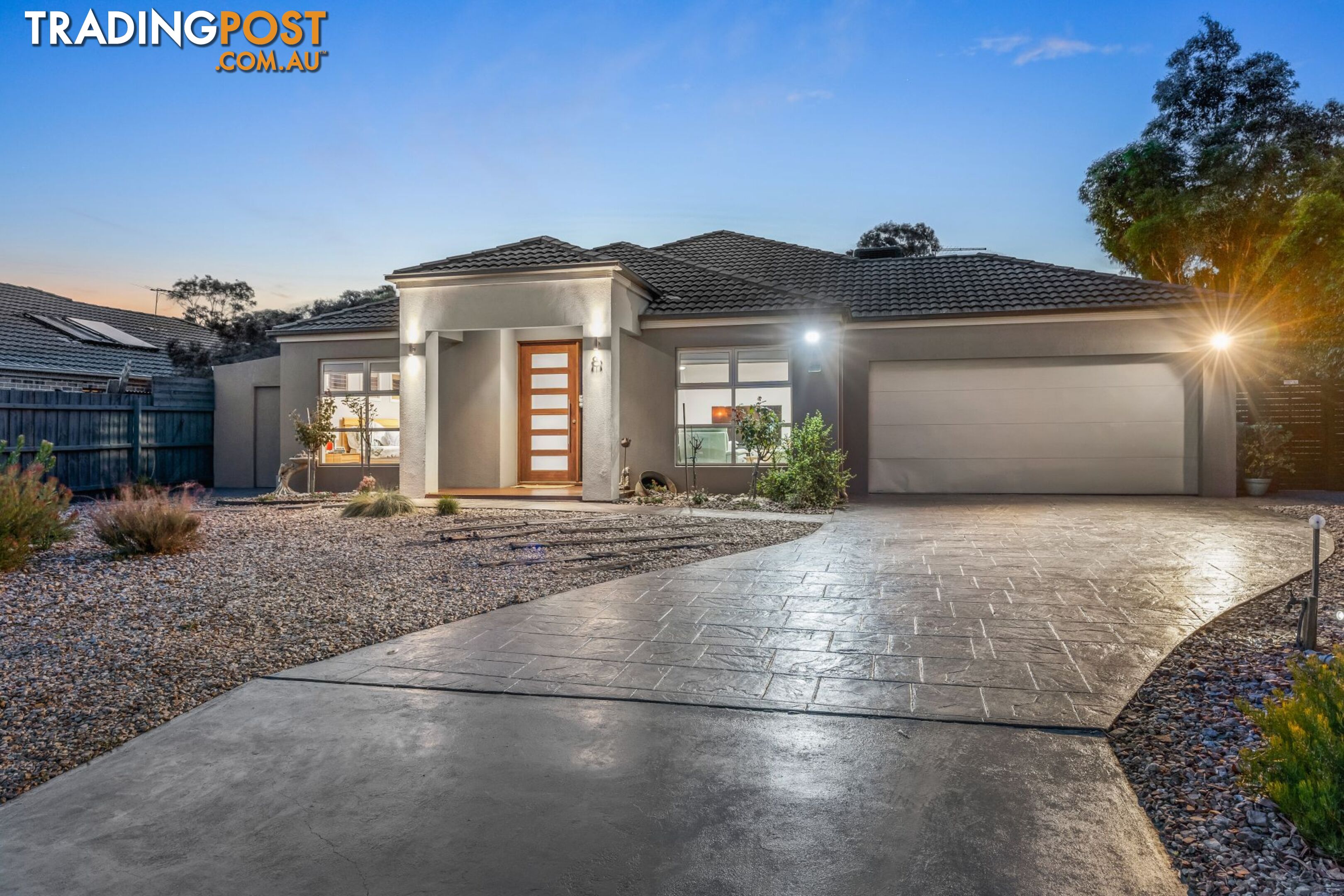 8 Paramu Court Tooradin VIC 3980