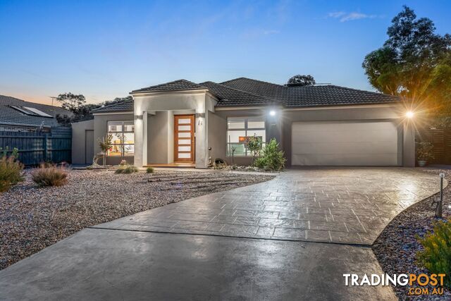 8 Paramu Court Tooradin VIC 3980