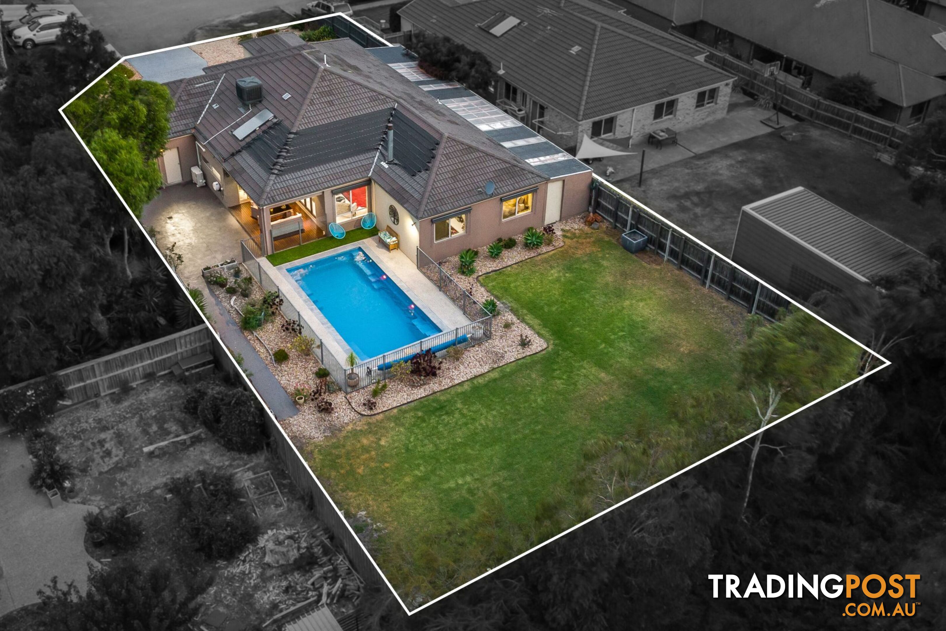 8 Paramu Court Tooradin VIC 3980