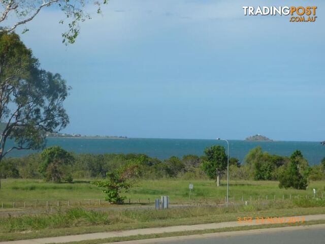 84 Ocean View Drive BOWEN QLD 4805