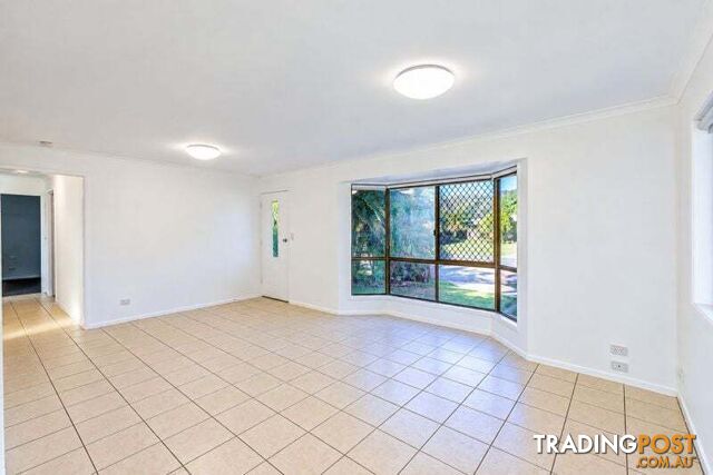4 Marisa Court Capalaba QLD 4157 - photo 5 of 20