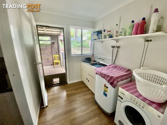 12 Middle Street Esk QLD 4312