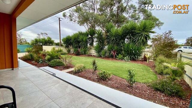 22 Bay Road Streaky Bay SA 5680 - photo 3 of 23
