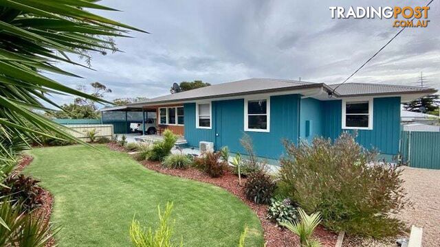22 Bay Road Streaky Bay SA 5680 - photo 2 of 23