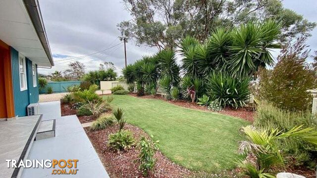 22 Bay Road Streaky Bay SA 5680 - photo 4 of 23