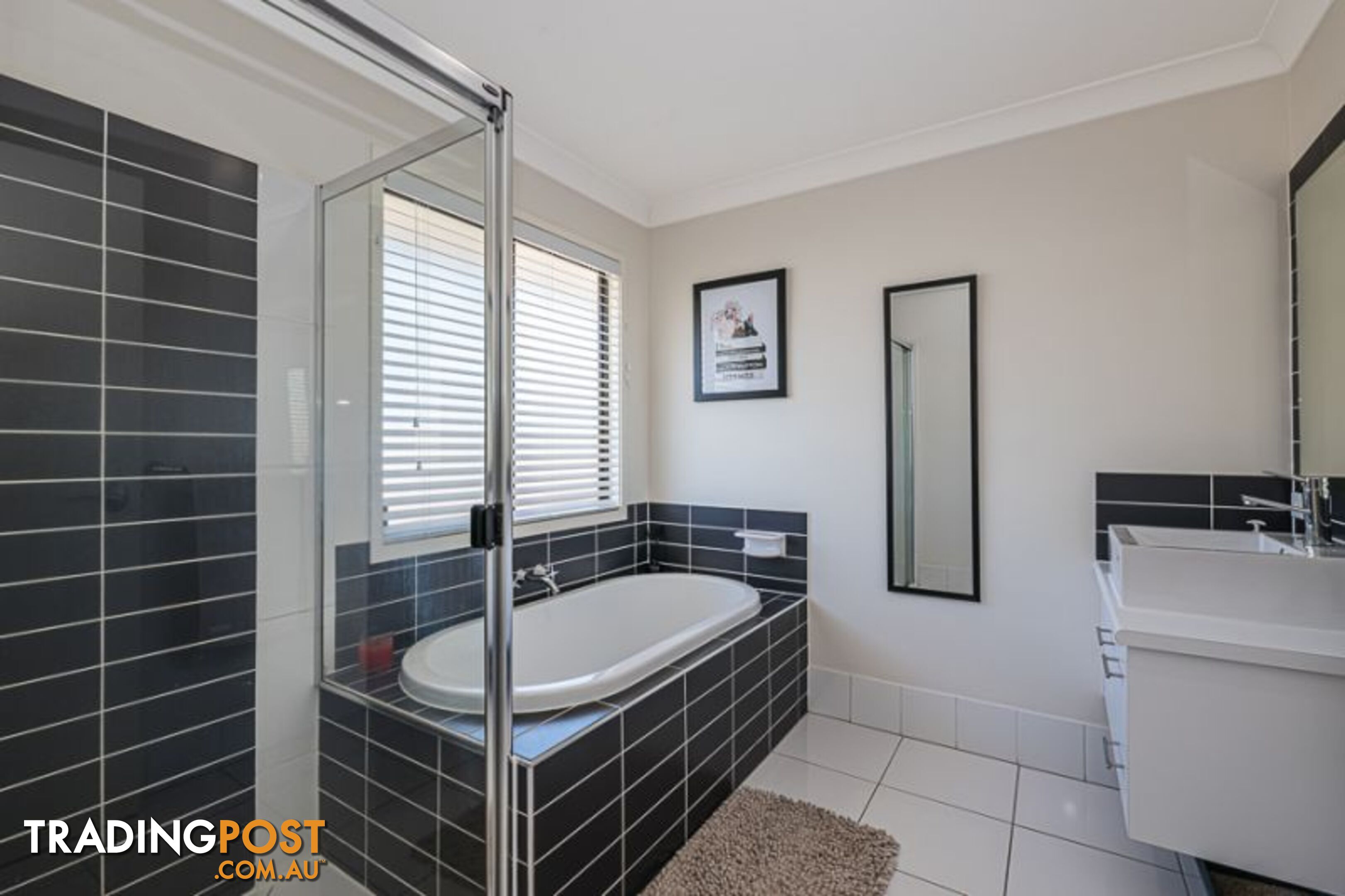 72 Biggs Avenue Beachmere QLD 4510