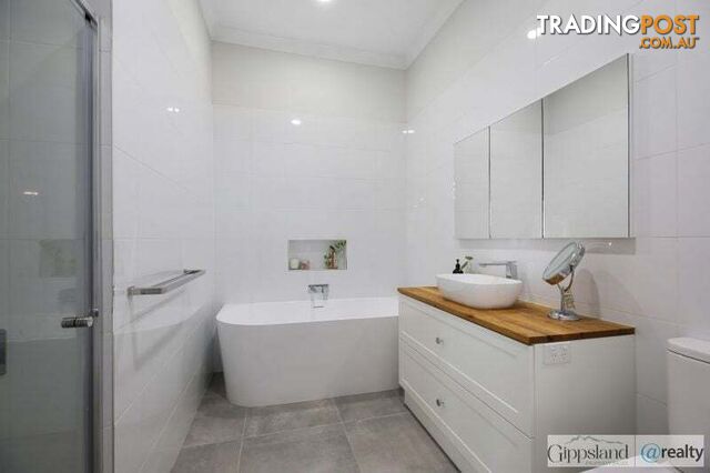 47 Bowen Street Warragul VIC 3820 - photo 4 of 34