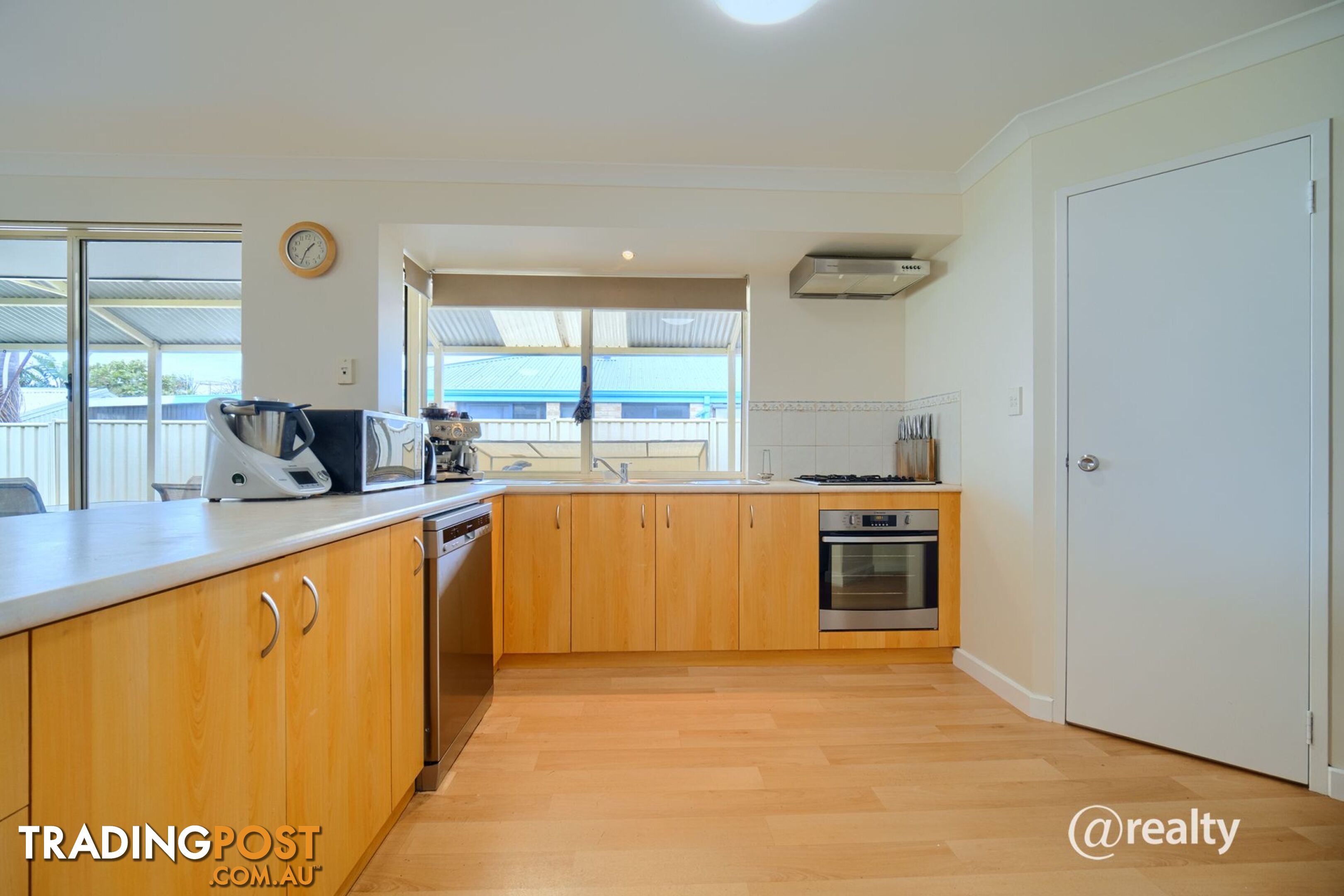 16 Gerdes Way McKail WA 6330