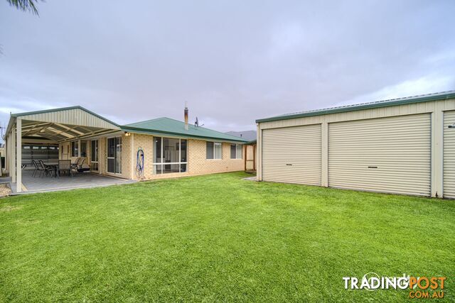 16 Gerdes Way McKail WA 6330