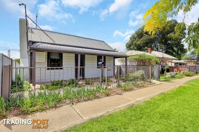 25 Lambert Street Bathurst NSW 2795