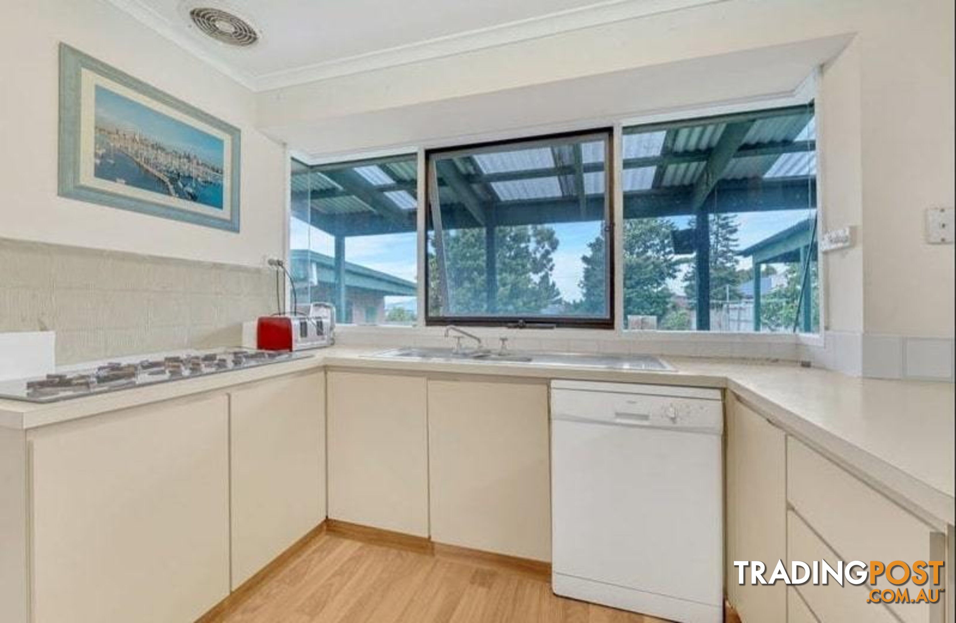 4 Dulnain Close HAMPTON PARK VIC 3976