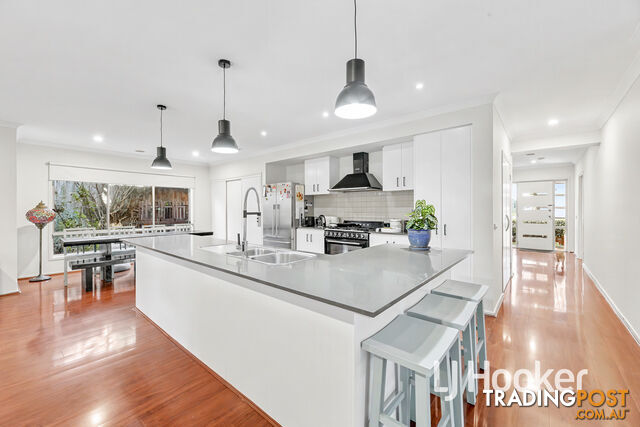 81 Soldiers Road BERWICK VIC 3806 - photo 2 of 19