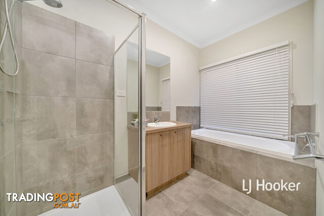 54 Snead Boulevard CRANBOURNE VIC 3977