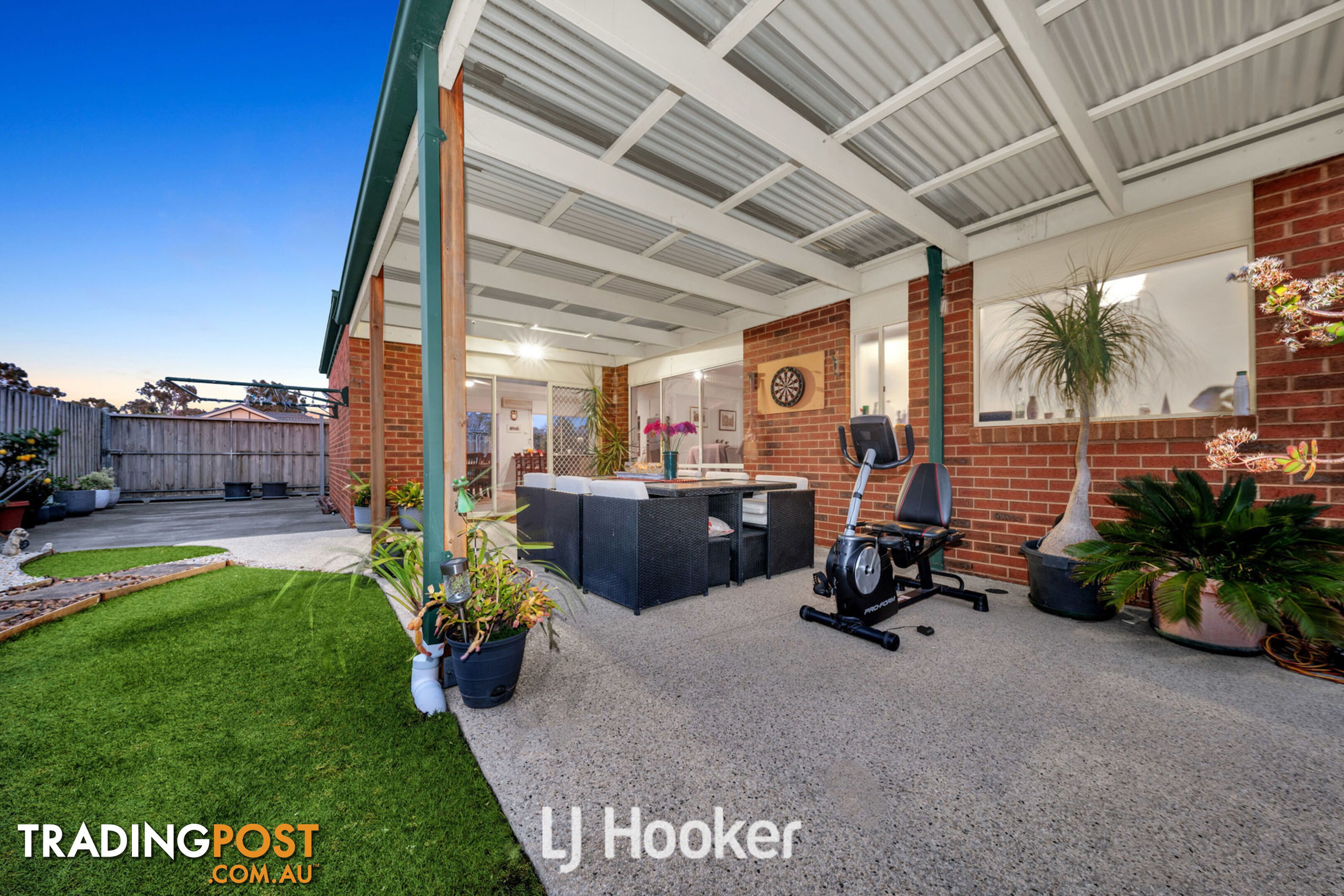 4 Louise Mack Walk LYNBROOK VIC 3975