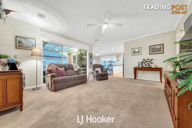 4 Louise Mack Walk LYNBROOK VIC 3975