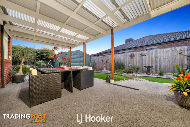 4 Louise Mack Walk LYNBROOK VIC 3975