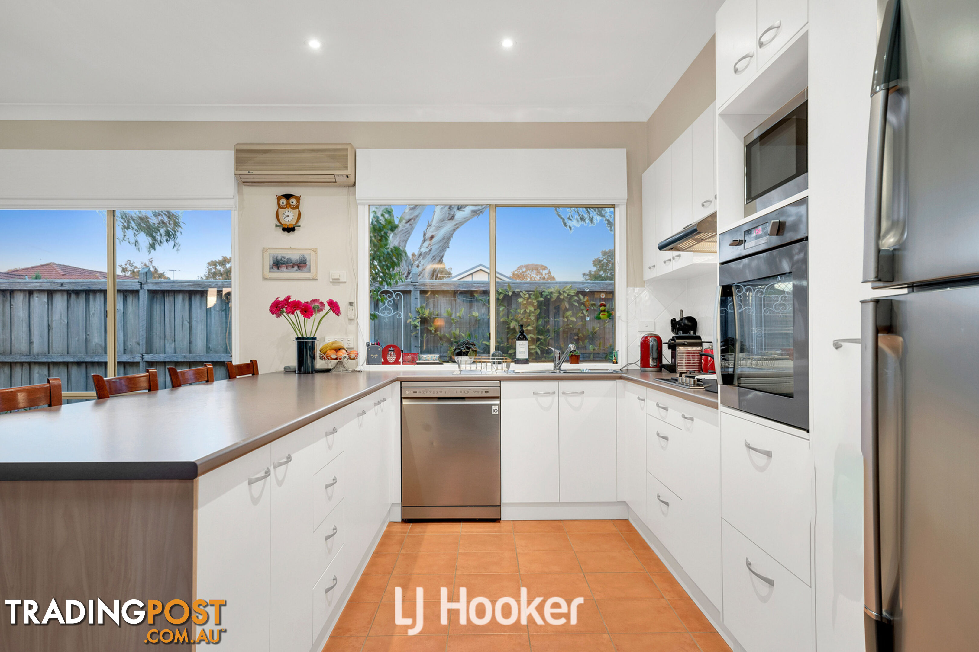 4 Louise Mack Walk LYNBROOK VIC 3975