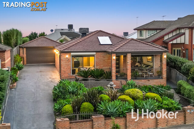 65 Telford Drive BERWICK VIC 3806