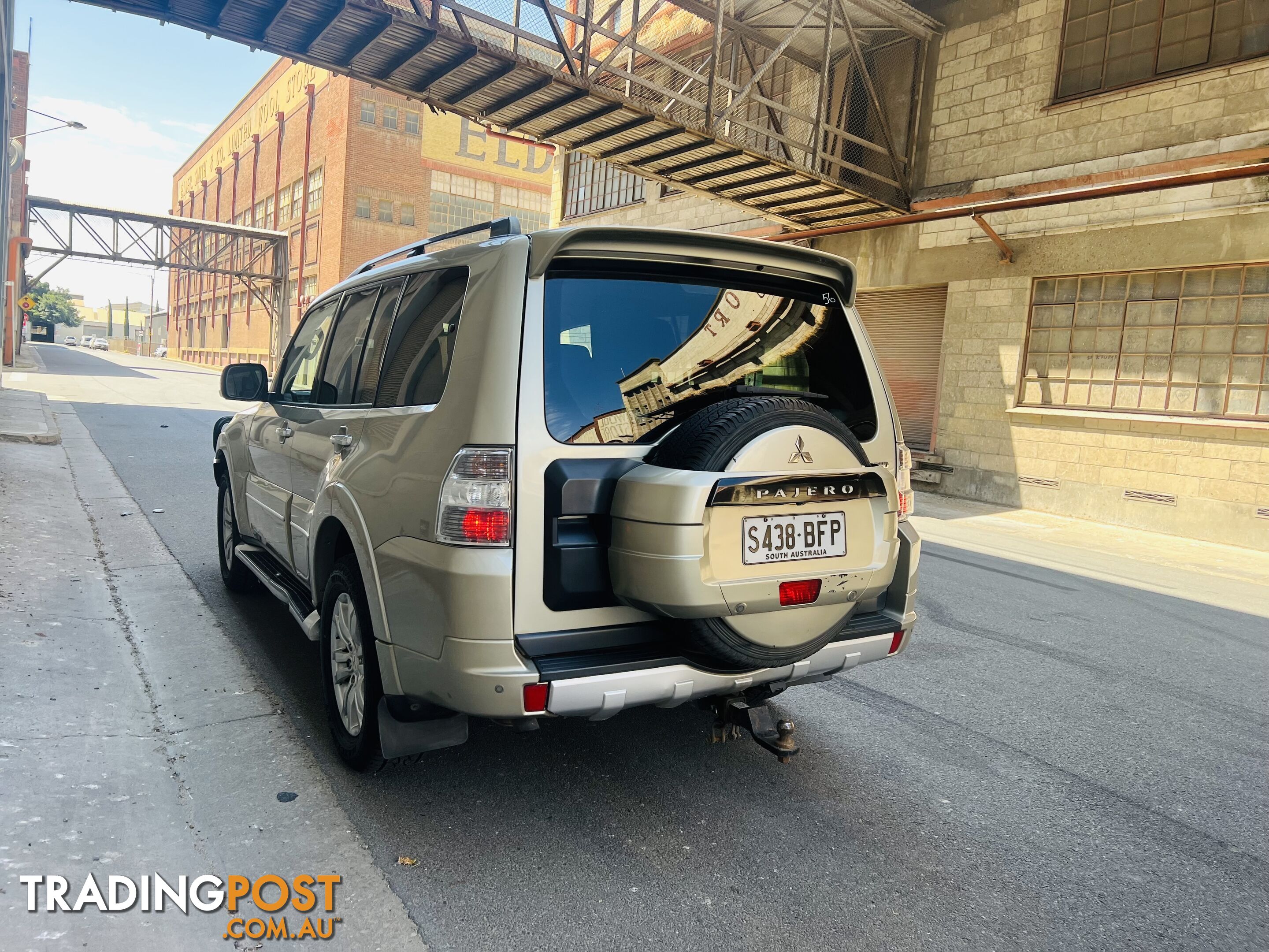 2013 Mitsubishi Pajero Wagon Automatic