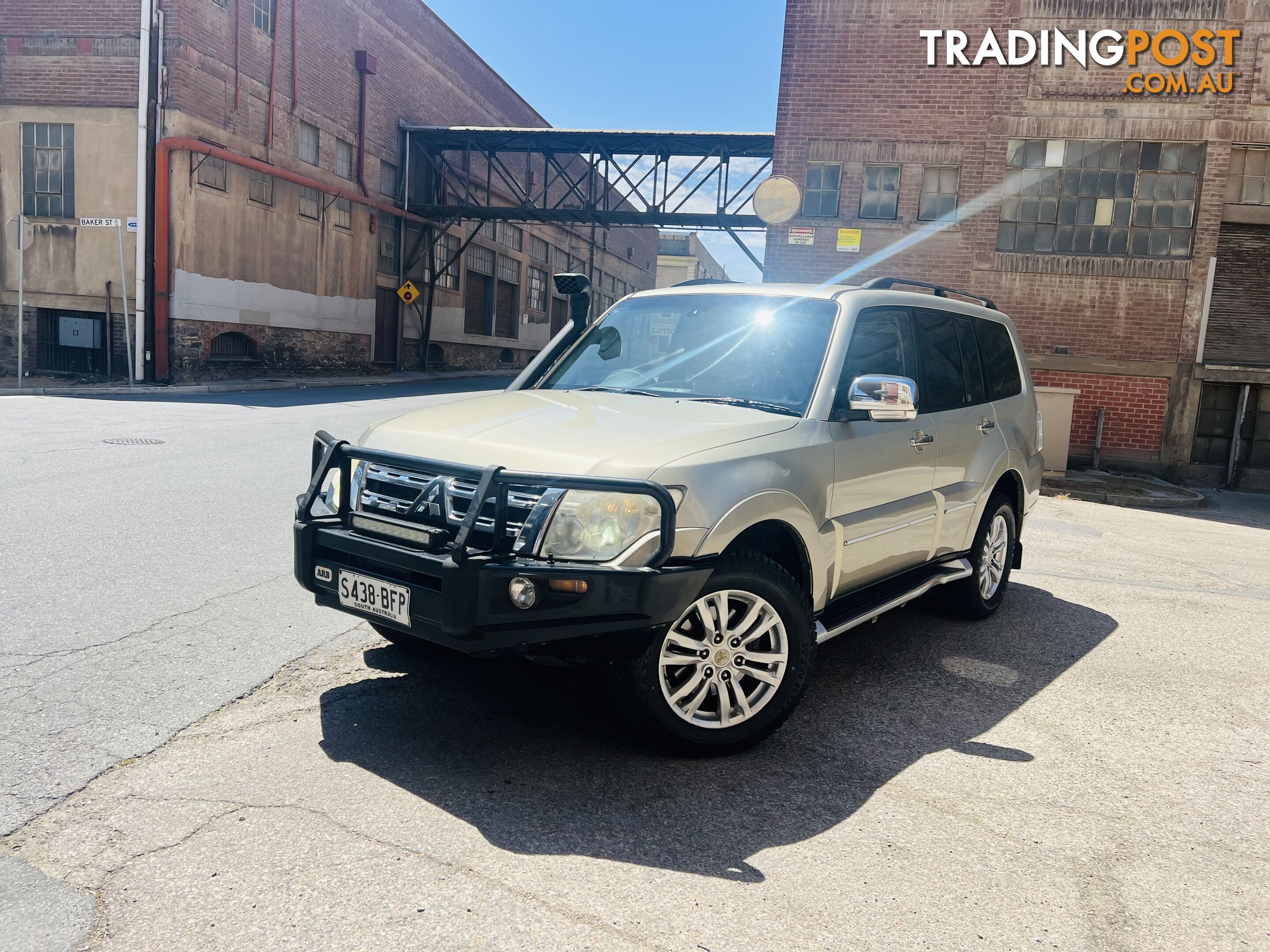 2013 Mitsubishi Pajero Wagon Automatic