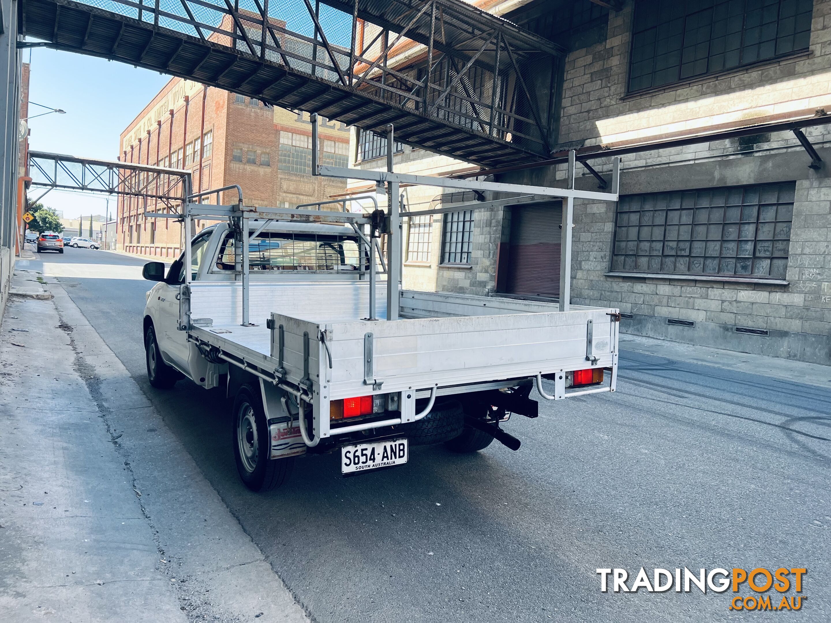 2011 Toyota Hilux WORKMATE Ute 5 Speed Manual