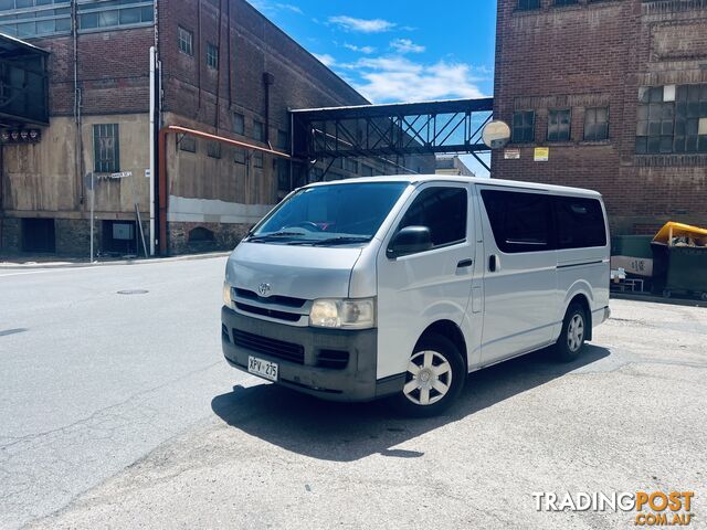 2007 TOYOTA HIACE LWB 5 SP MANUAL 4D VAN