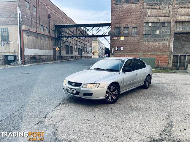 2005 Holden Commodore EXECUTIVE Sedan 4 Speed Automatic