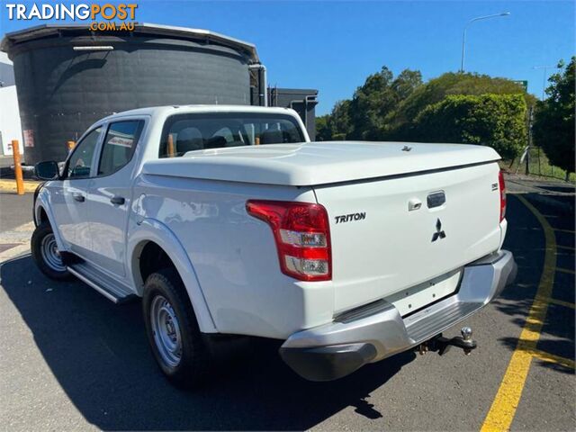 2017 MITSUBISHI TRITON GLX(4X4) MQMY17 DUAL CAB UTILITY - photo 3 of 11